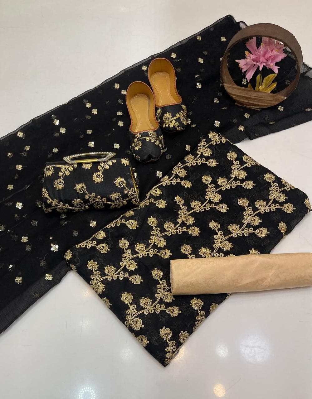Fancy Chiffon Embroidered 5-Piece Suit