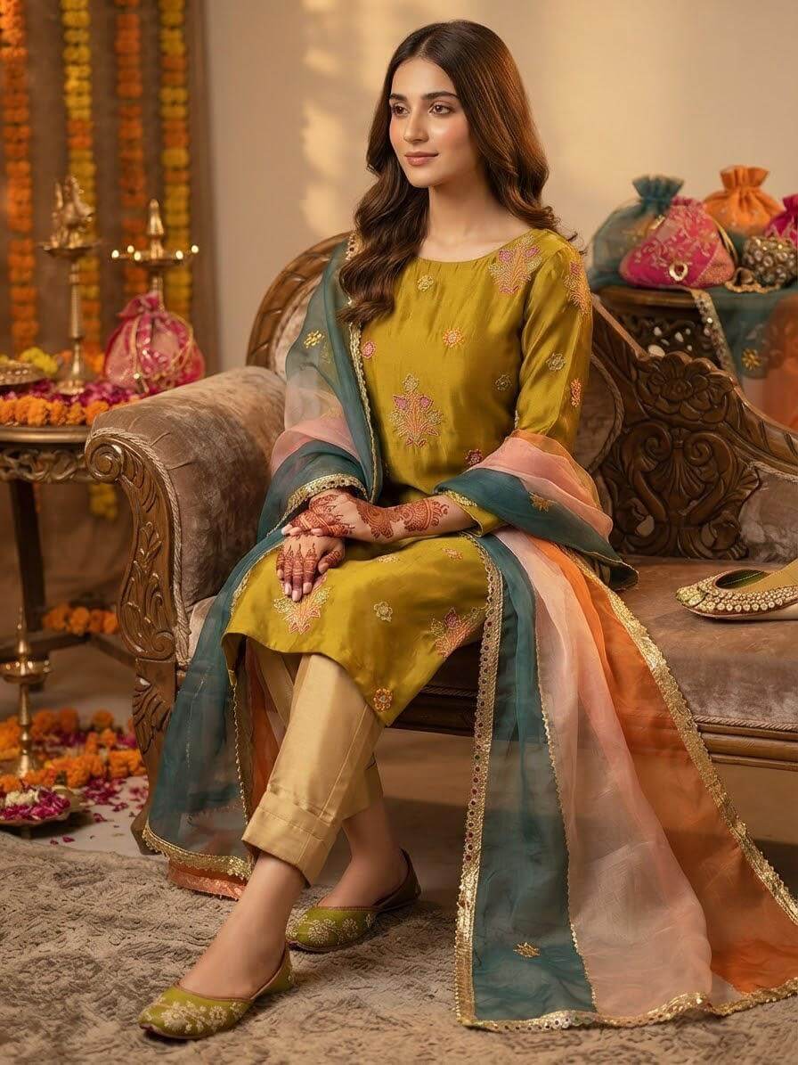Silky Embroidered 5-Piece Fancy Suit