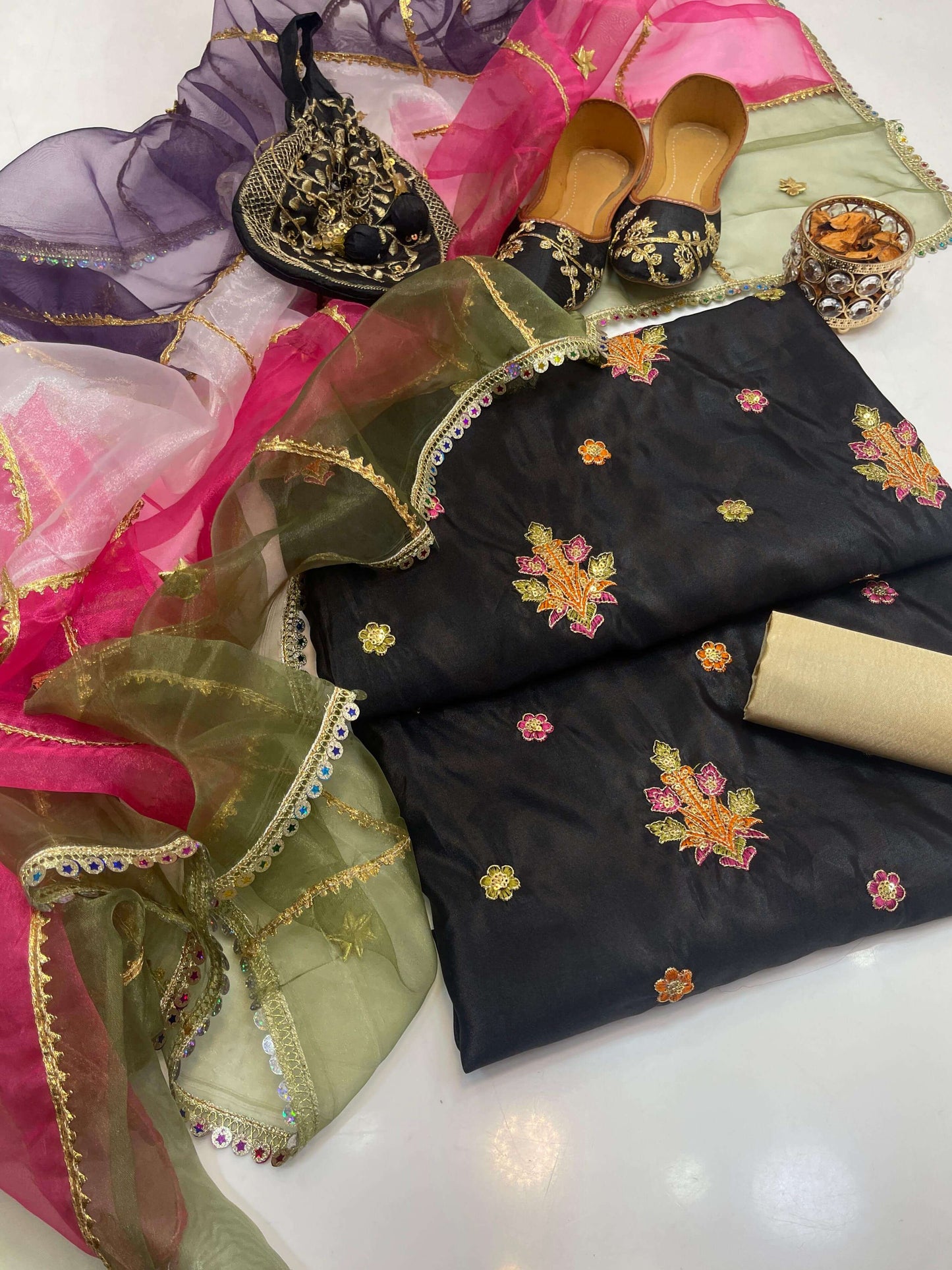 Silky Embroidered 5-Piece Fancy Suit