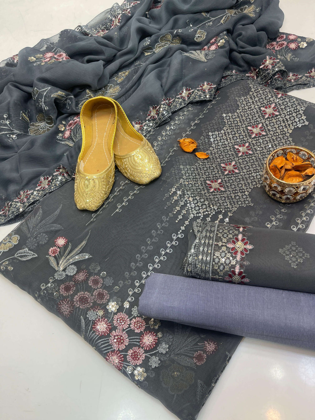 Organza Embroidered 4-Piece Suit