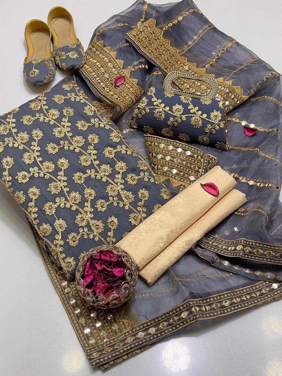 Fancy Embroidered 5-Piece Suit