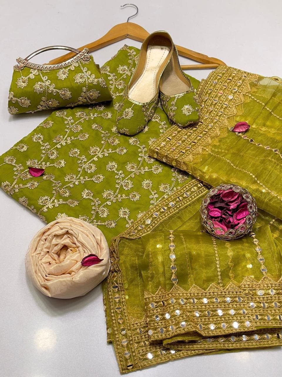 Fancy Embroidered 5-Piece Suit